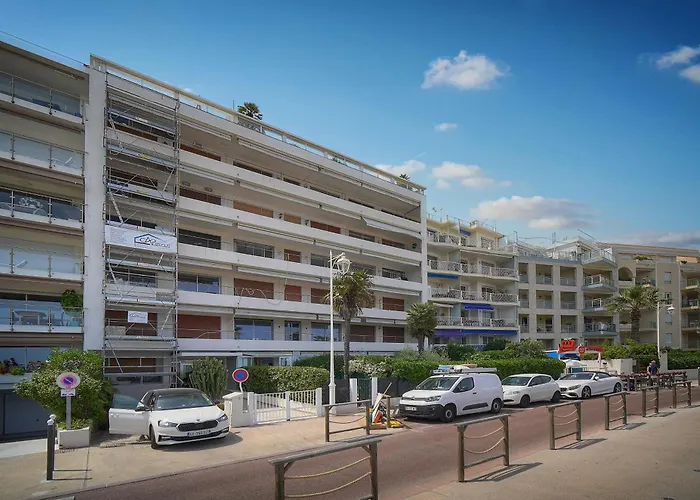 Le Cali - Front De - Palm - Vca